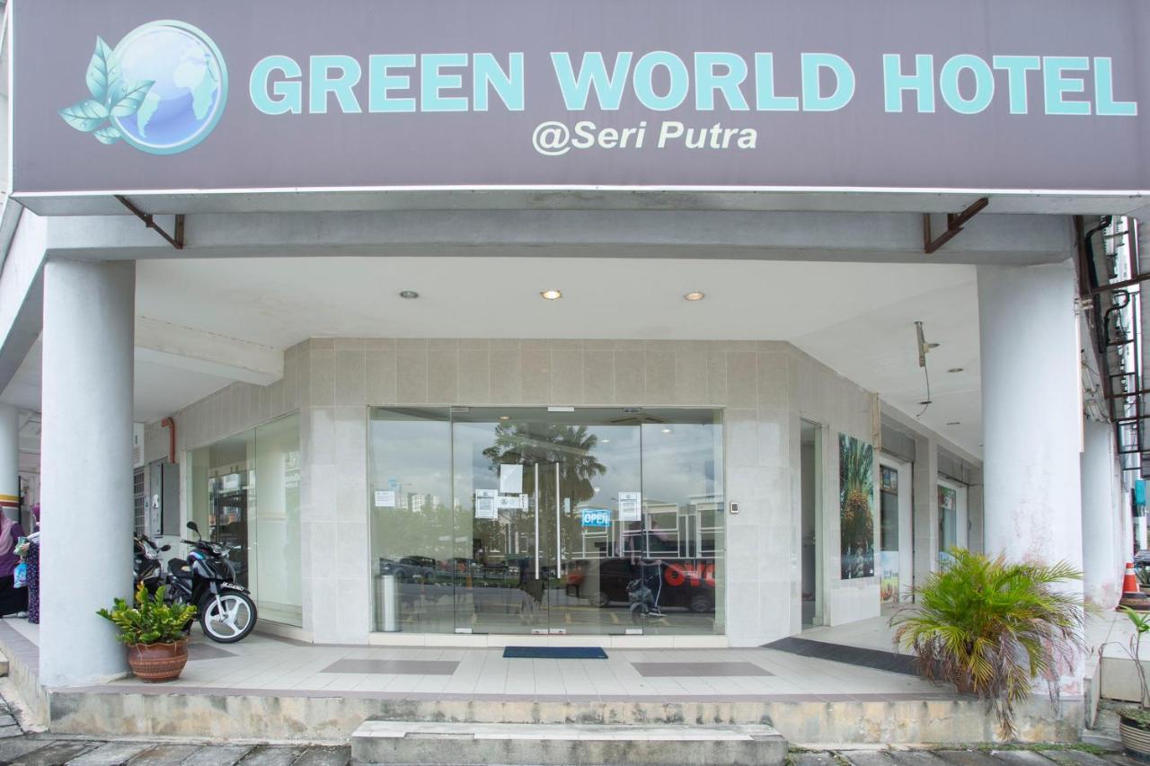 Oyo 89966 Green World Hotel @ Seri Putra Kajang Εξωτερικό φωτογραφία