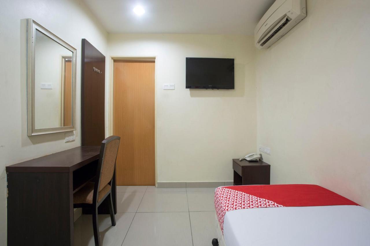 Oyo 89966 Green World Hotel @ Seri Putra Kajang Εξωτερικό φωτογραφία